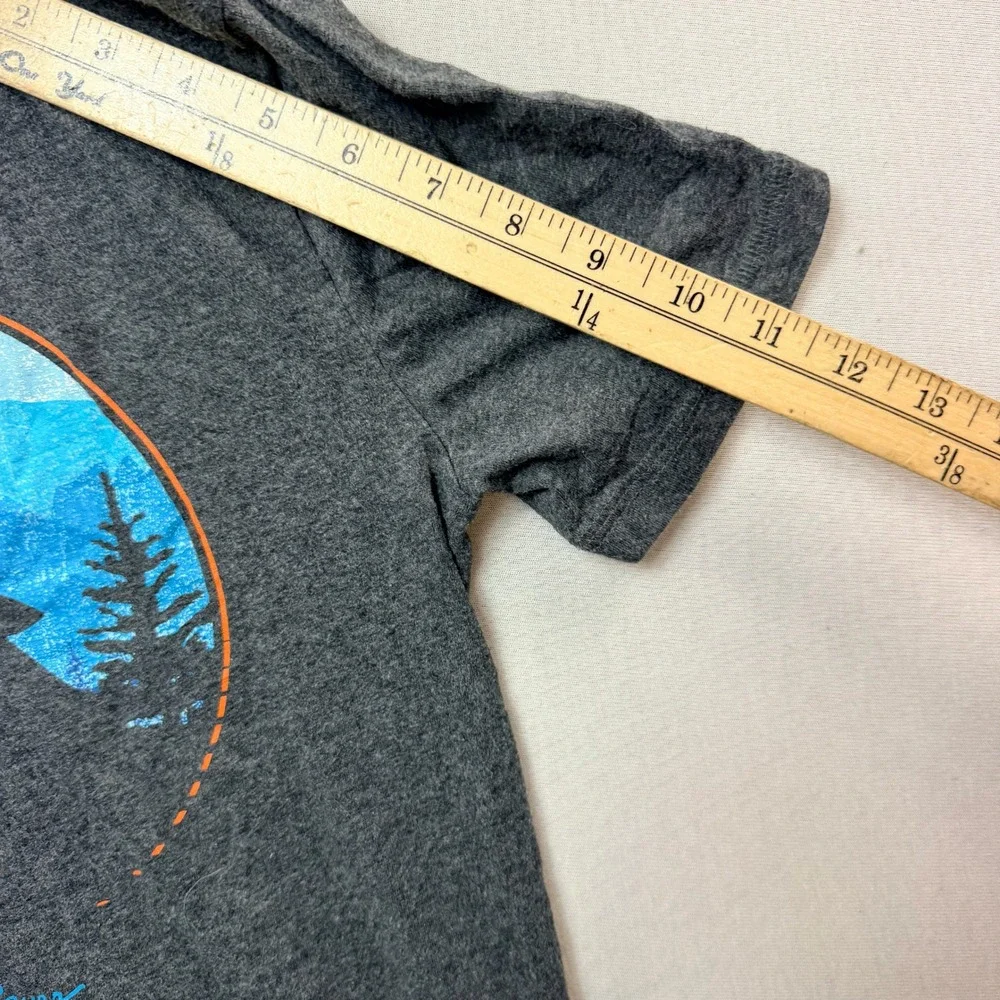 Eddie Bauer Graphic Tee Kids Large 14/16 Grey Excellent Lead The Pack Wolf